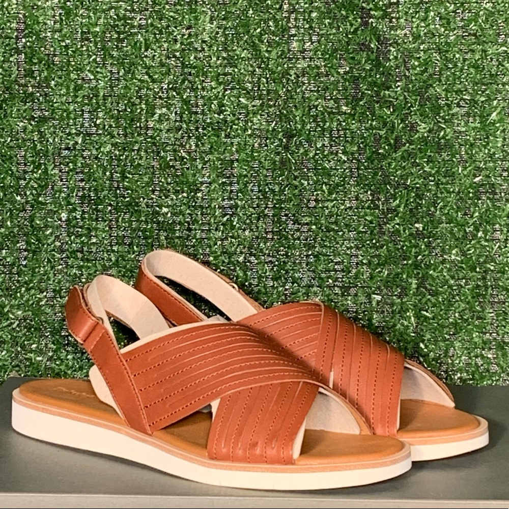 TIMBERLAND WOMEN'S ADLEY SHORE X-BAND SANDALS - Picture 2 of 8